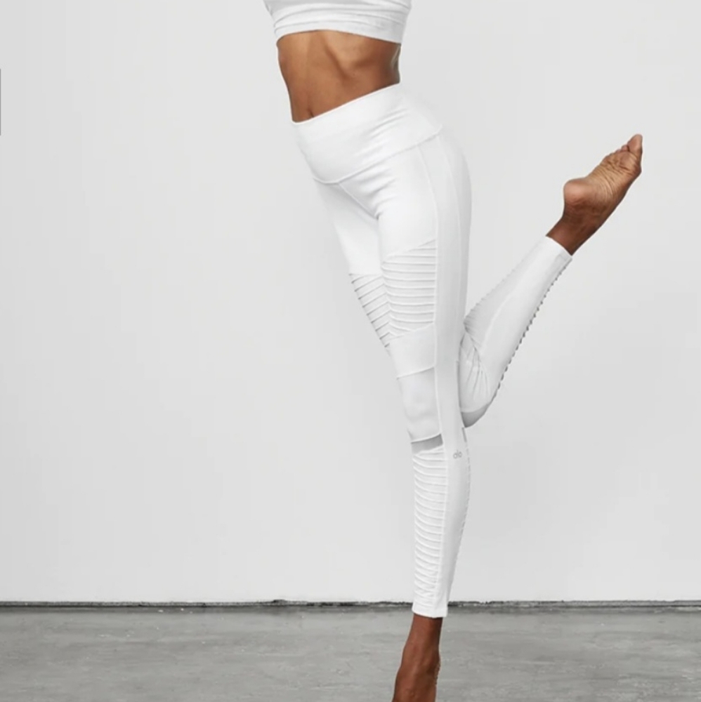 ALO High Waisted Moto Leggings Size Small